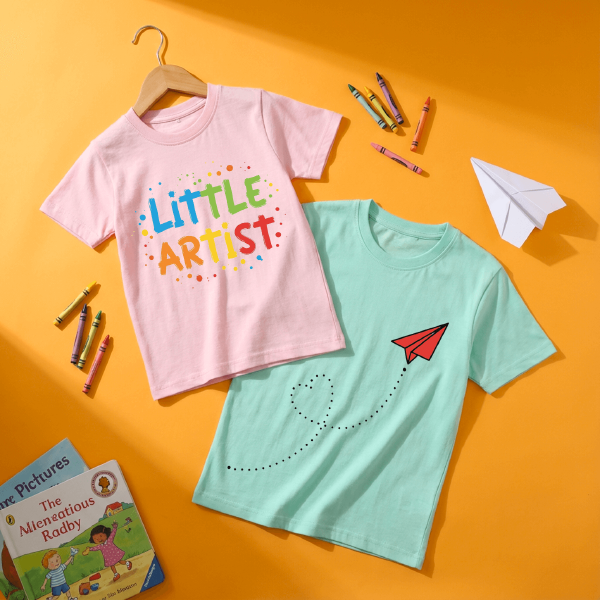 Round neck t-shirt with handmade design