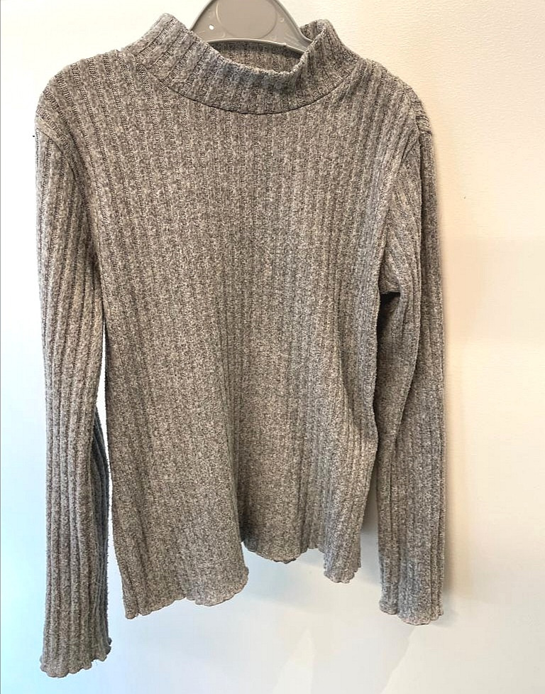 Rollkragen Pulli, Pullover Gr. 134-140 Mädchen Flohmarkt