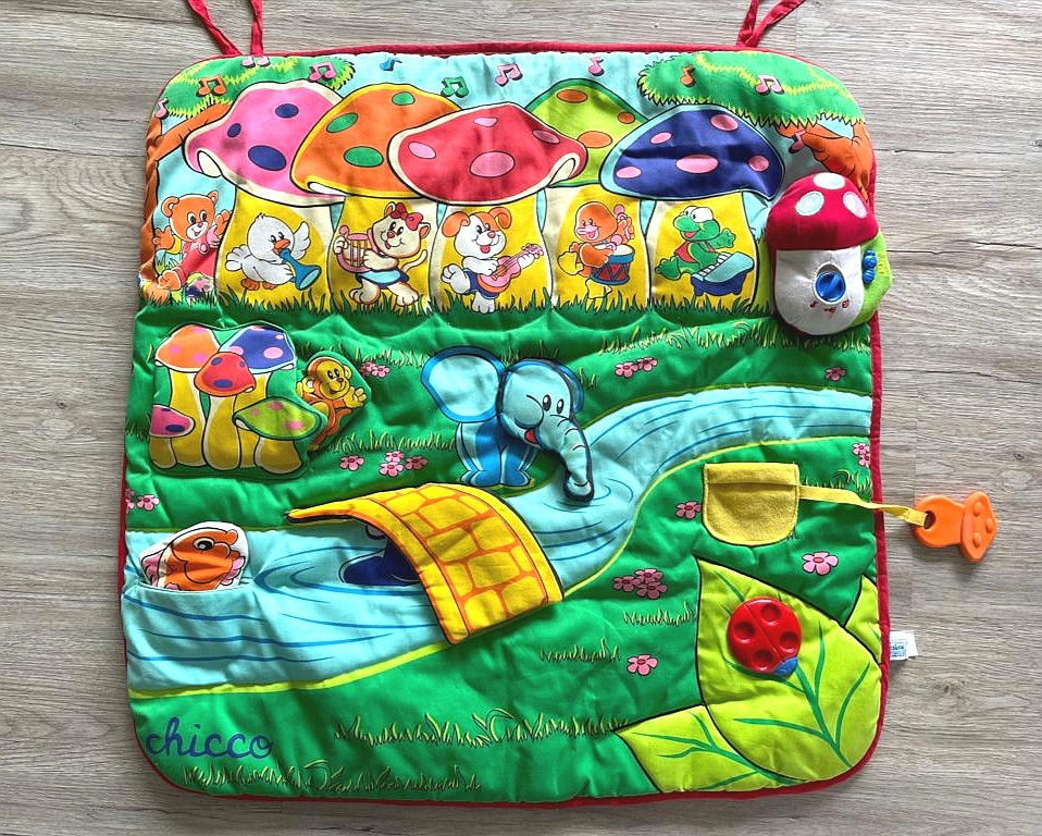 Spieldecke Krabbeldecke Babydecke mit Musik