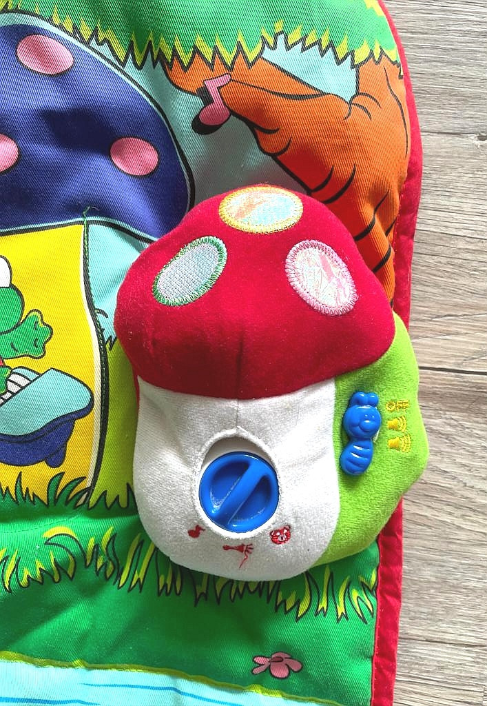 Spieldecke Krabbeldecke Babydecke mit Musik