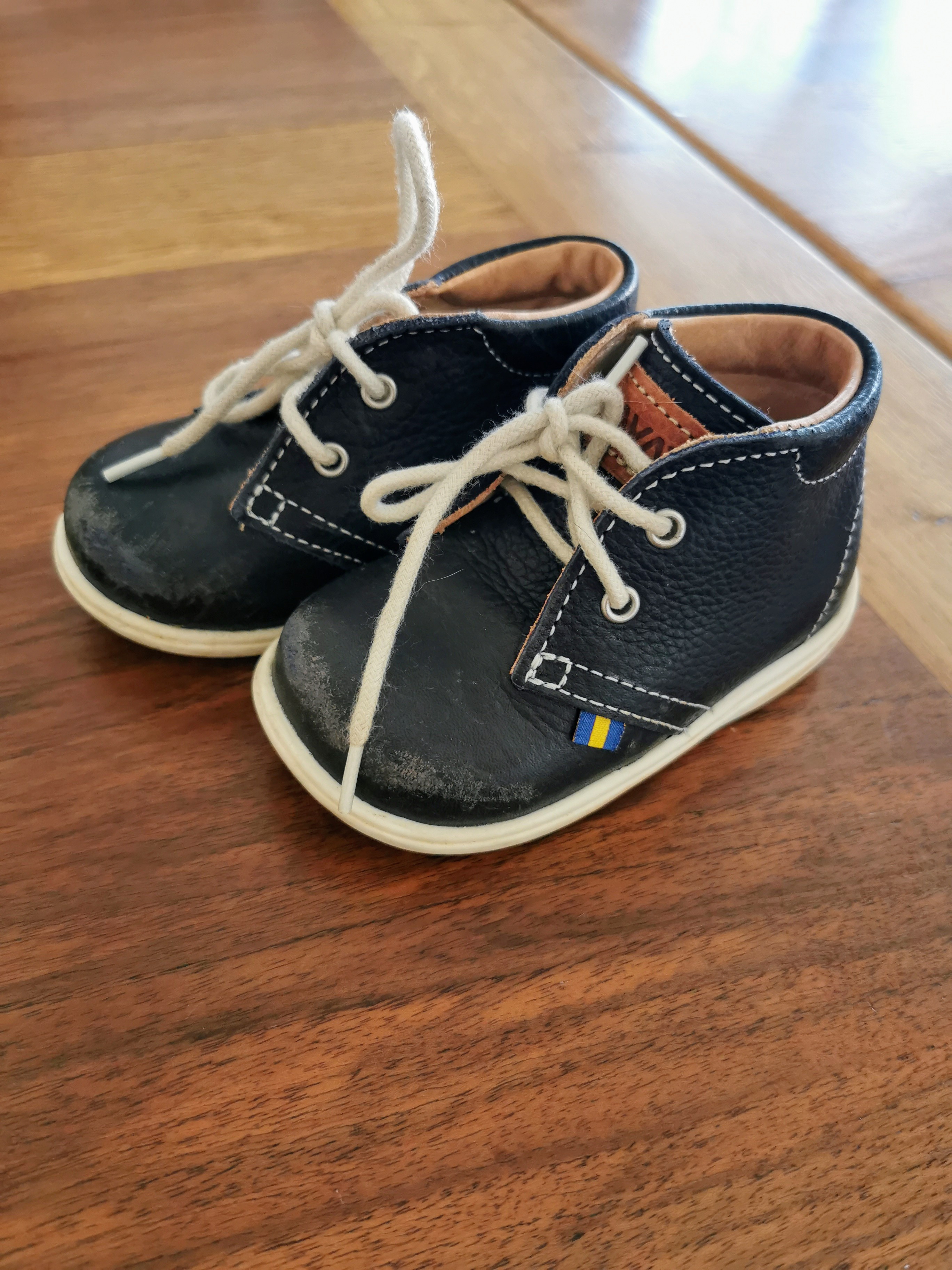 Lauflernschuhe (Kavat)