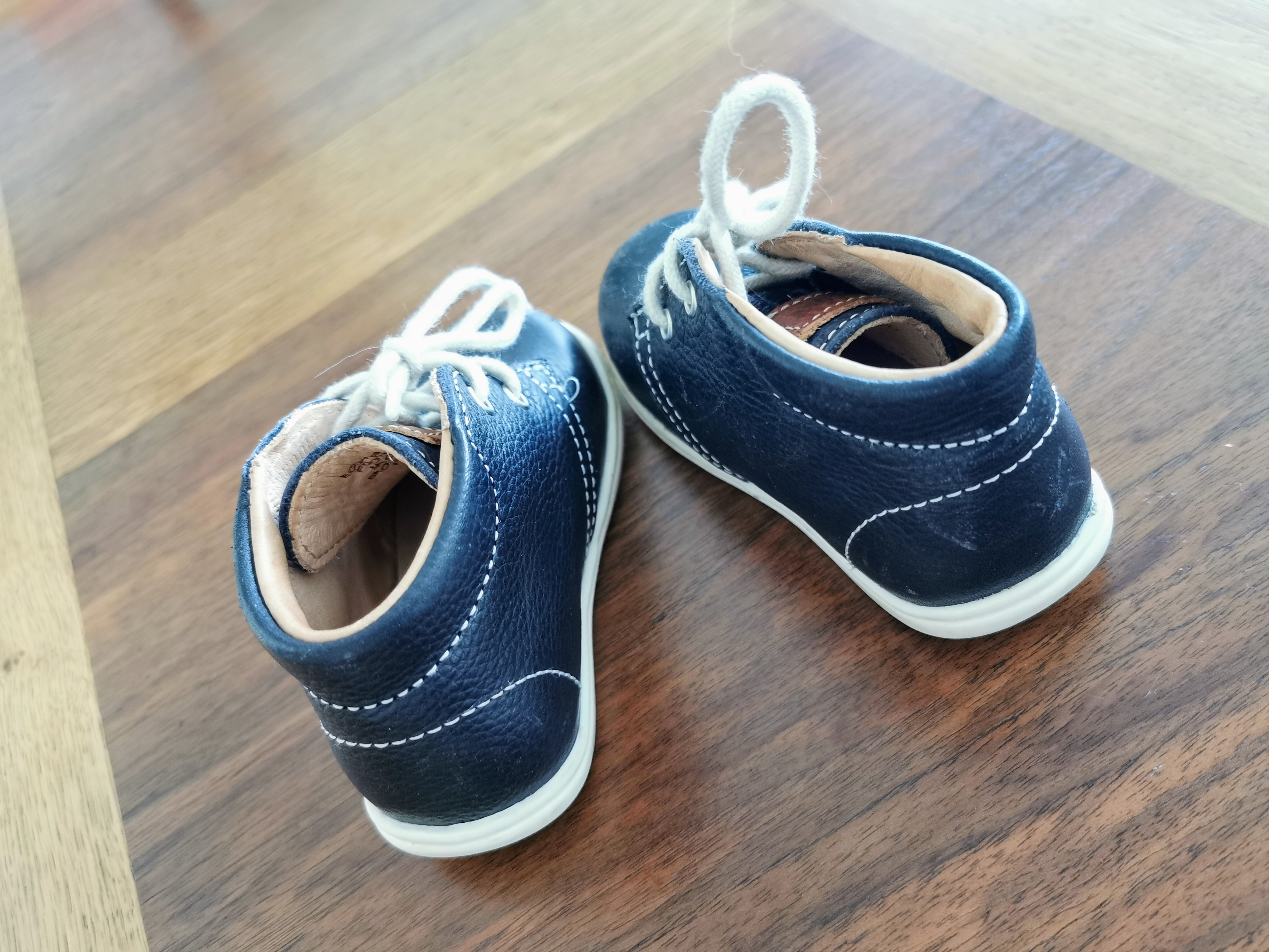 Lauflernschuhe (Kavat)