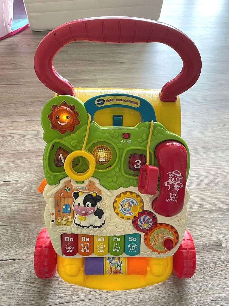 Lauflernwagen Spielzeug mit Musik