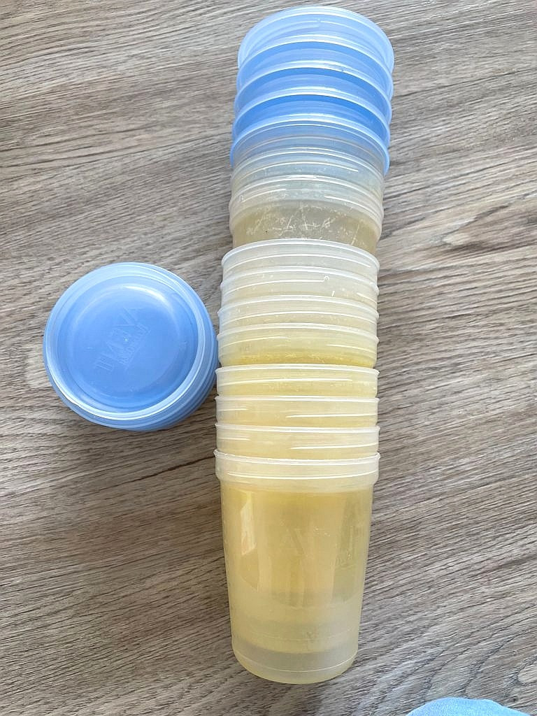 Avent Becher mit Deckel