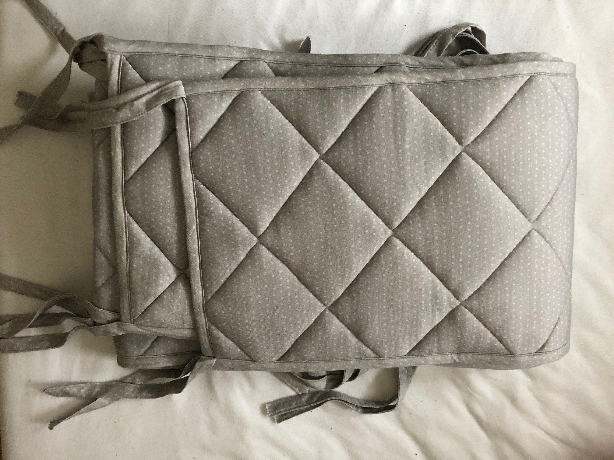 Babyschutz für Bett