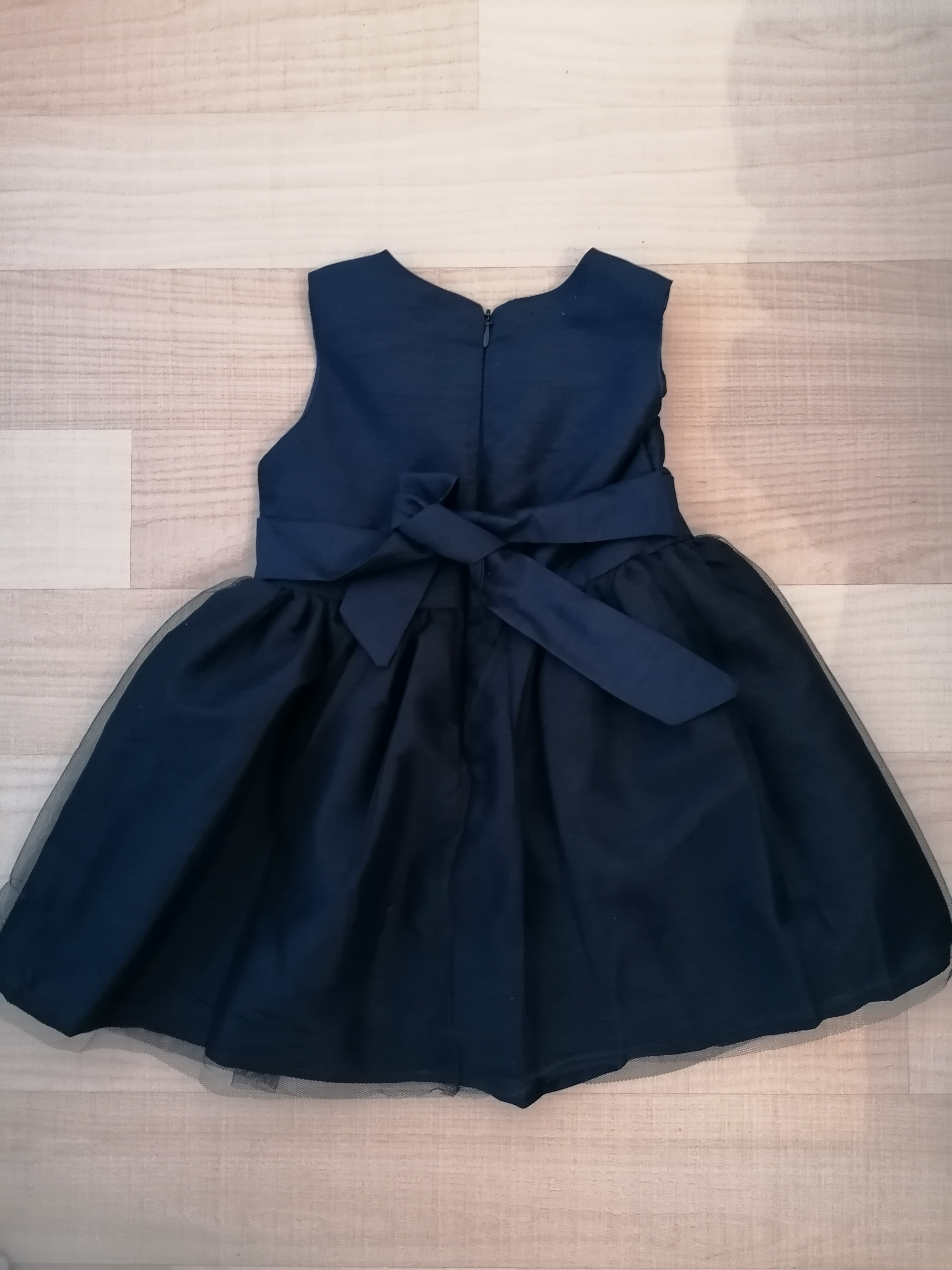 Schickes Kleid 2. 3. Jahre