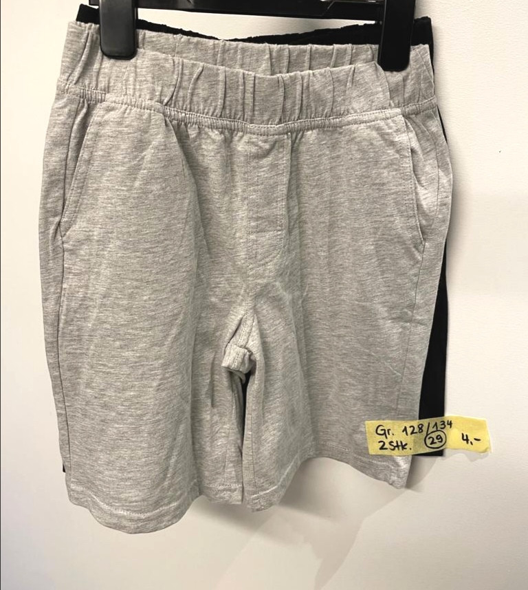 Set Shorts 2x Gr. 128-134 Flohmarkt