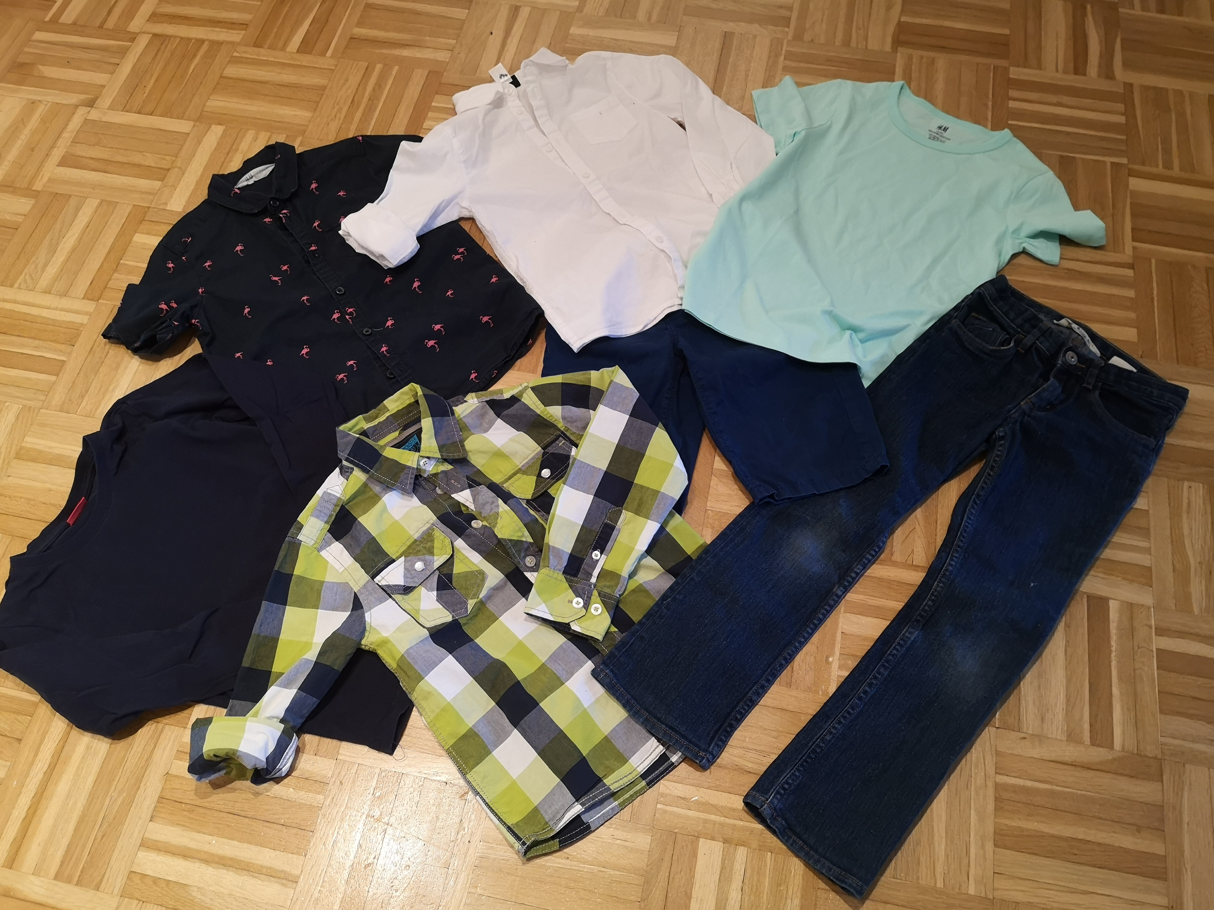 Kleiderset Grösse 122