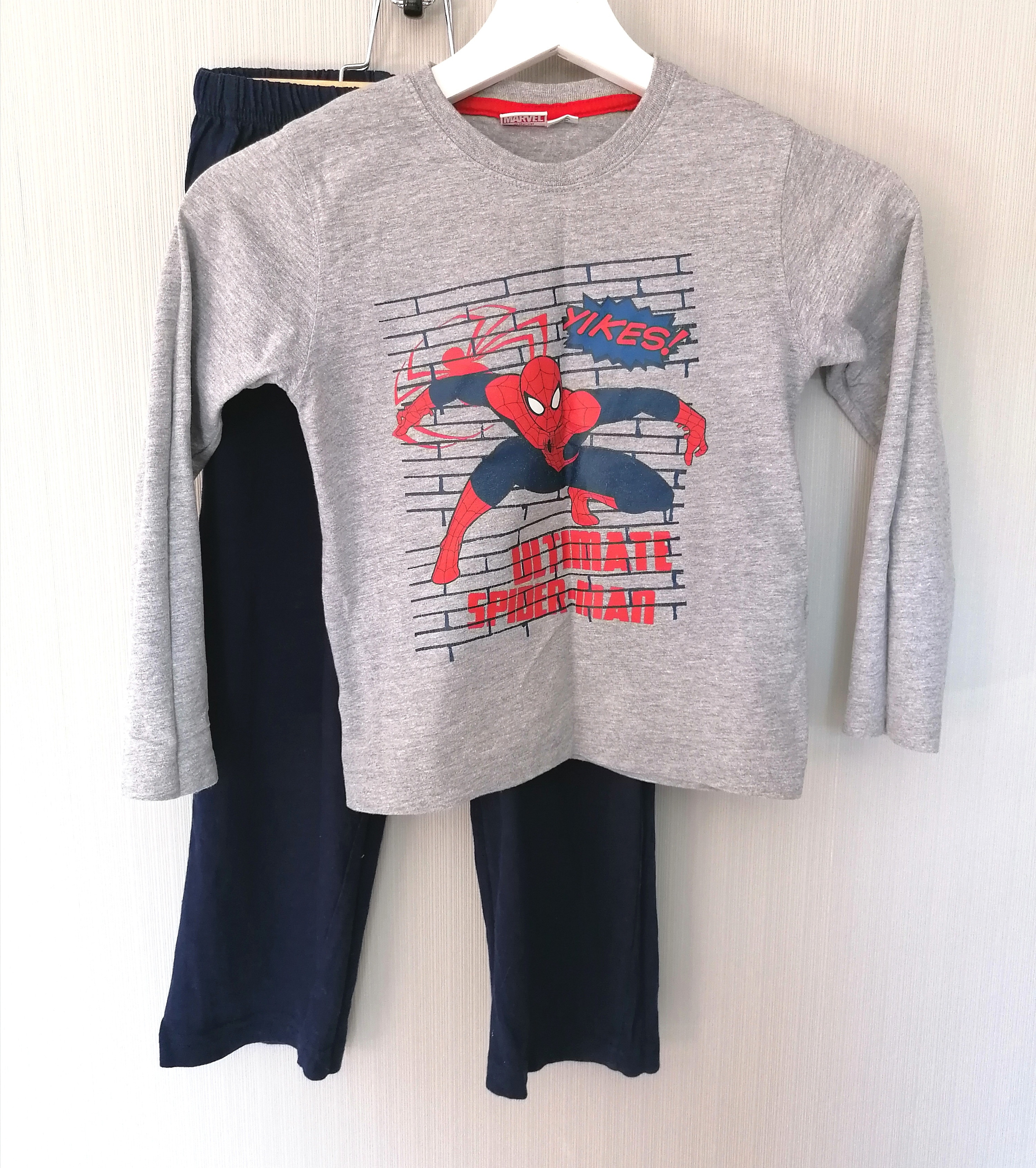 Pyjama Schlafanzug für Jungs Gr. 110-116  Flohmarkt