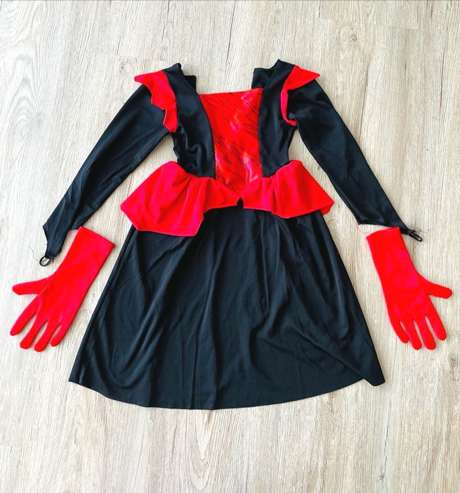 Kostüm Hexe, Fasching, Halloween Gr. 122 .