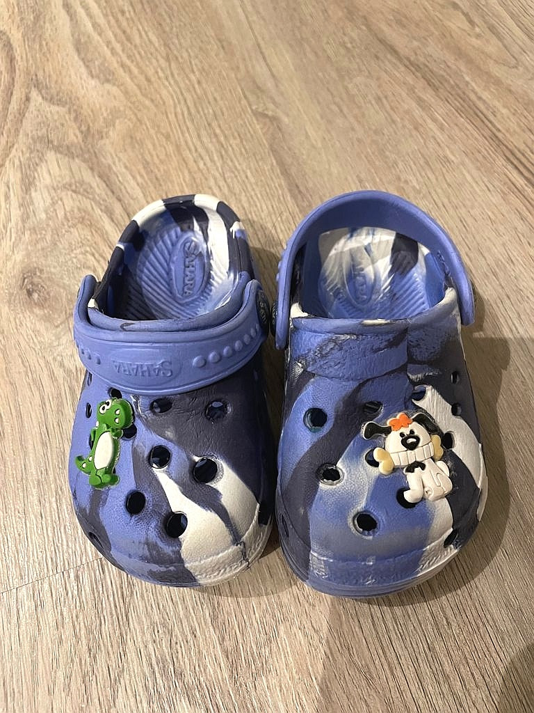 Schuhe Hausschuhe Gr. 20