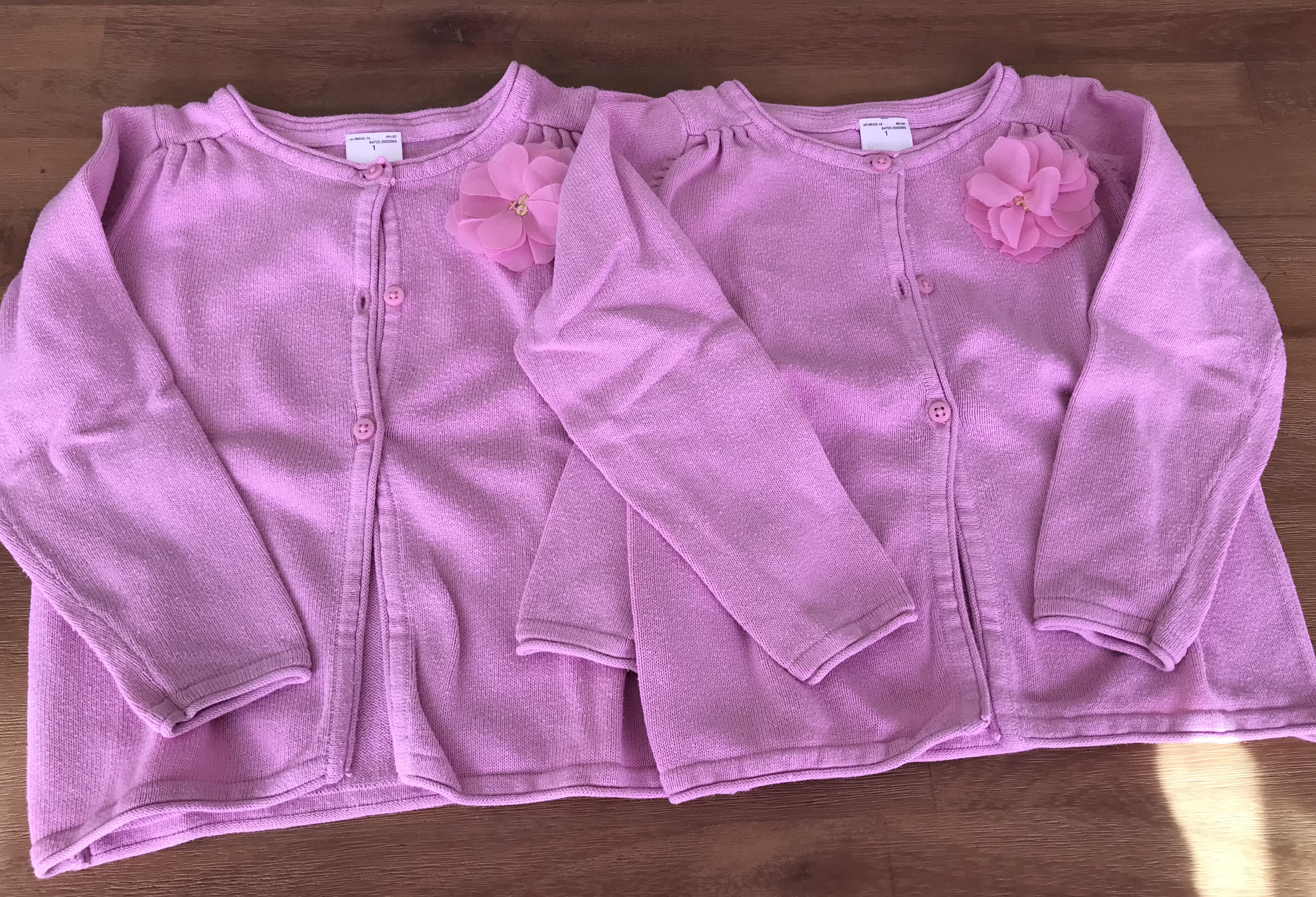 2 Strickjacken Gr. 92