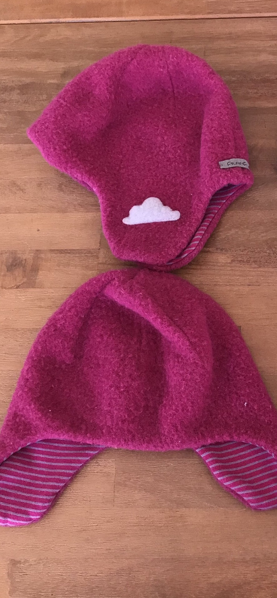 2 Mützen aus Wolle Gr. 50/51