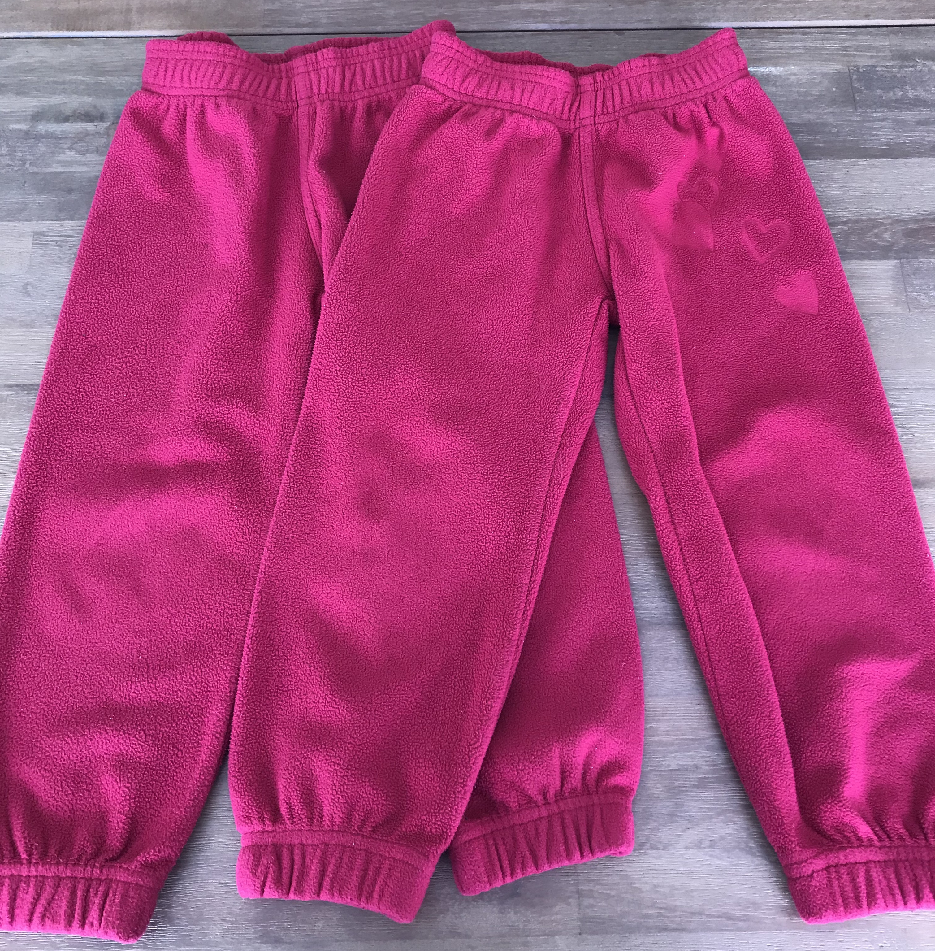 2 Trainerhosen Gr. 104