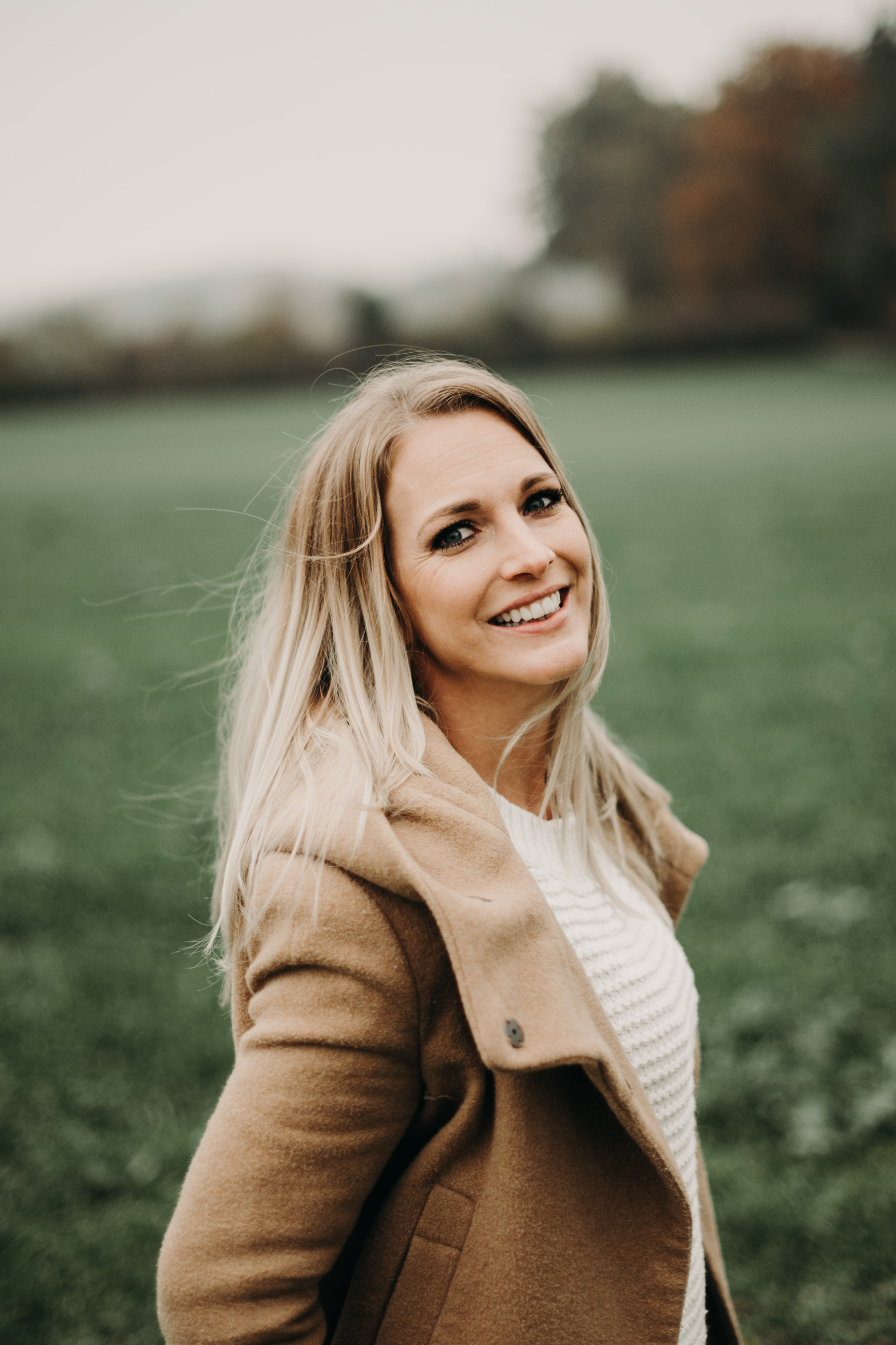 Nadine-Käppeli-a15d24dd6fa0d718eedd86e7e30b0cc8